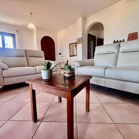 Anna Apartment *